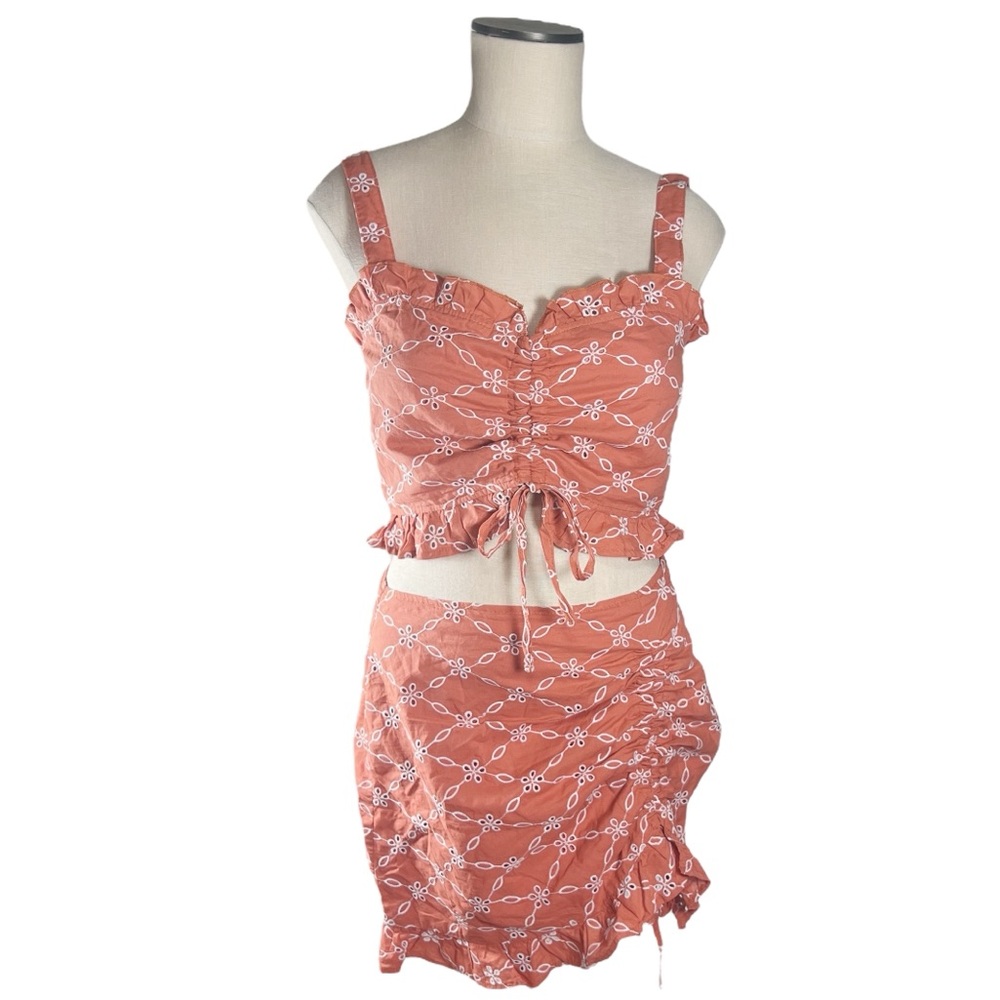 Le Lis Burnt Orange White Eyelet Crop Top and Mini Skirt Set Sz M NWT Resort